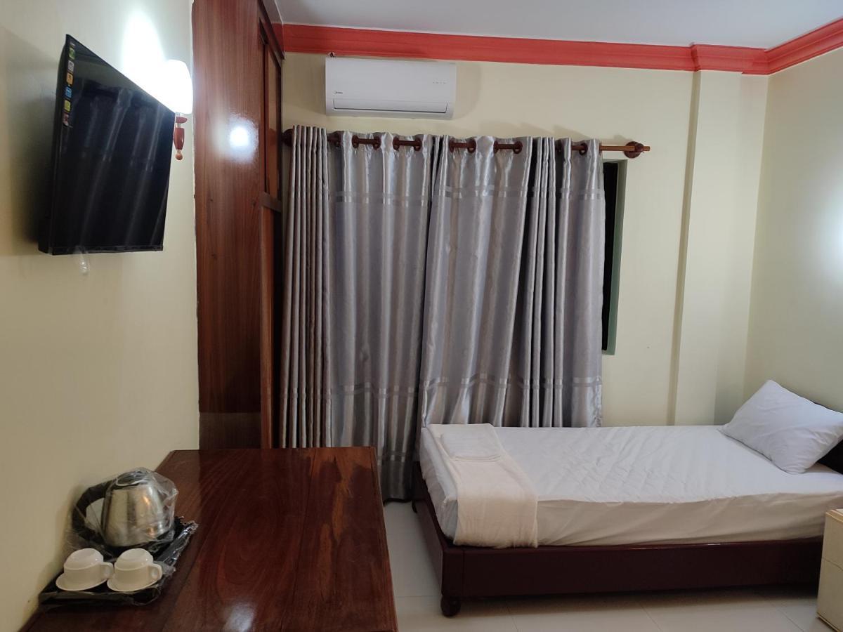 Galaxy Rs Hotel Phnom-Penh Buitenkant foto